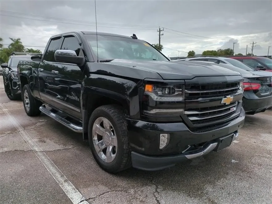 2018 Chevrolet Silverado 1500 LTZ photo 1