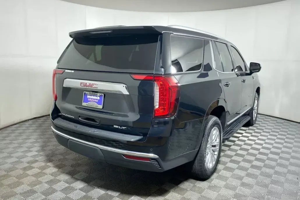 2023 Gmc Yukon SLT photo 1