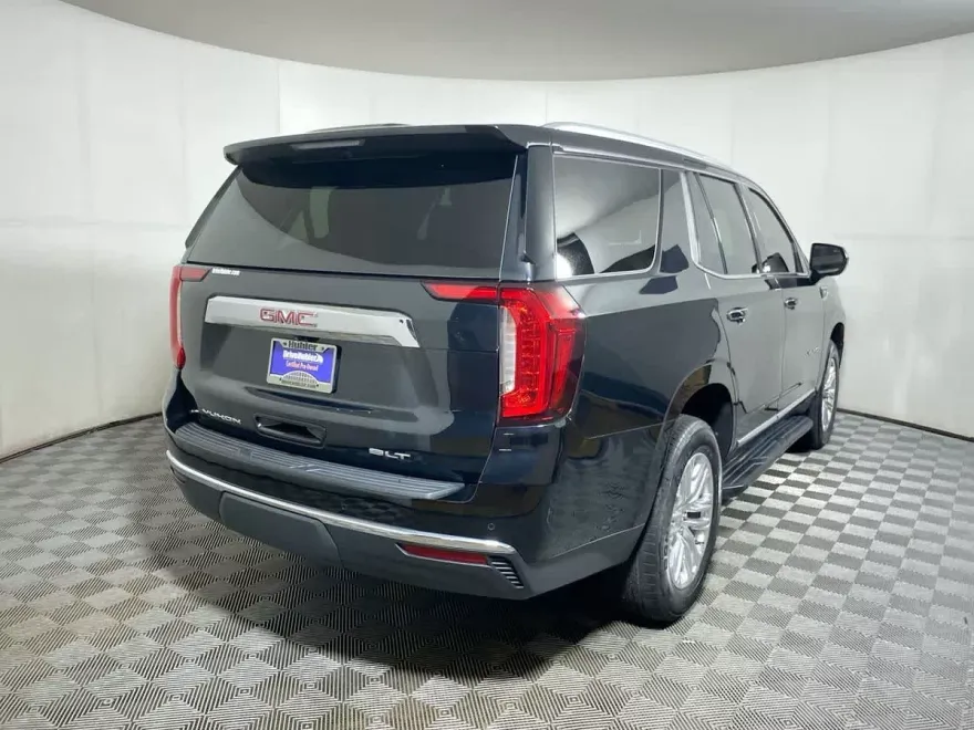 2023 Gmc Yukon SLT photo 1