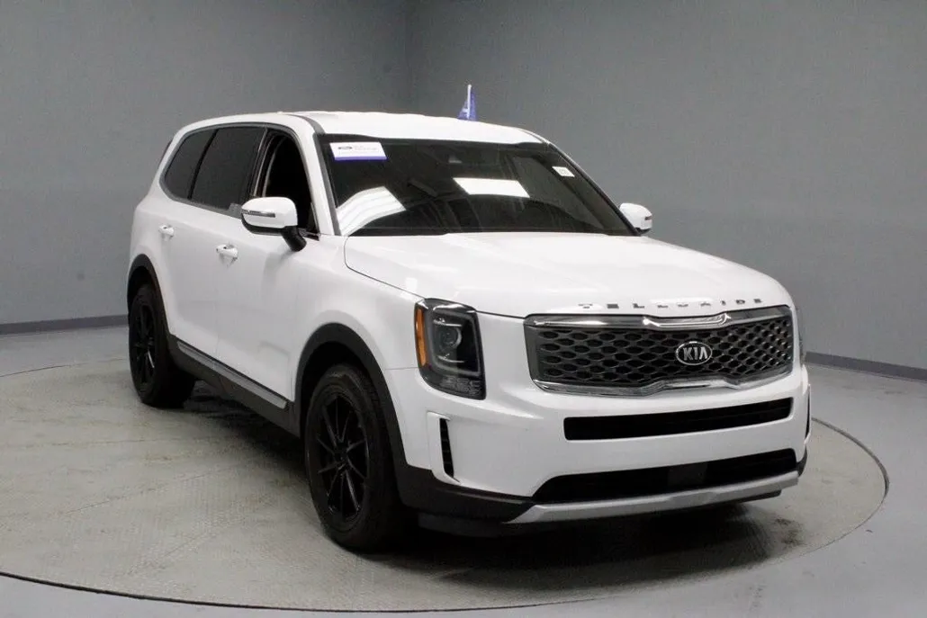 2021 Kia Telluride LX photo 1