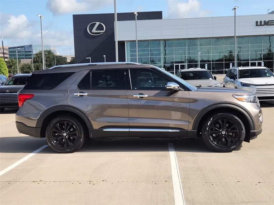 2021 Ford Explorer Limited photo 1