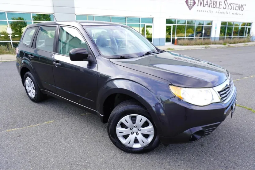 2010 Subaru Forester 2.5X photo 1