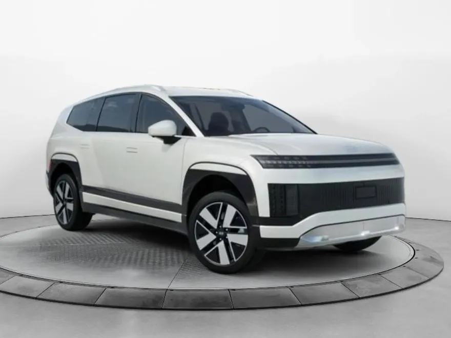 2026 Hyundai Ioniq SEL photo 1