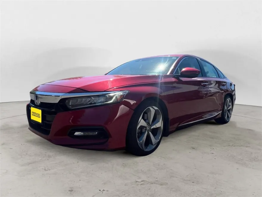 2018 Honda Accord Touring photo 1