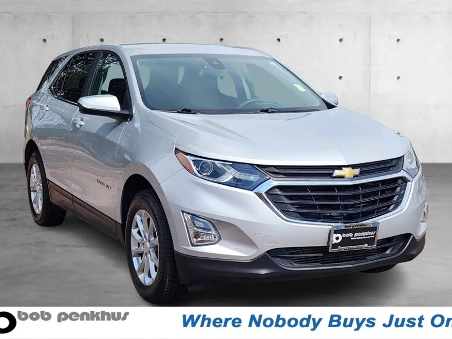 2021 Chevrolet Equinox LT photo 1