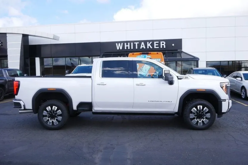2025 Gmc Sierra 3500 HD Denali photo 1
