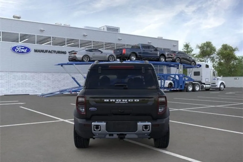 2025 Ford Bronco Sport Outer Banks photo 1