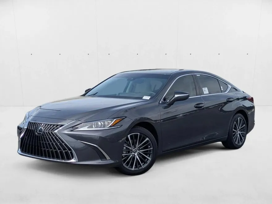2025 Lexus ES 300h photo 1