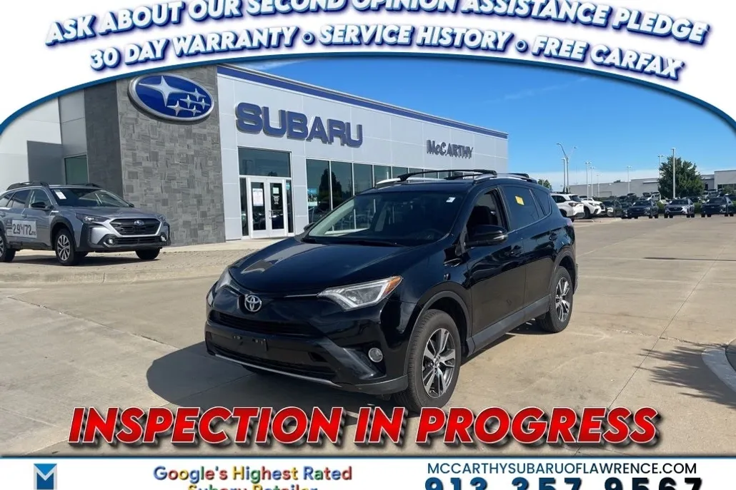 2016 Toyota RAV4 XLE photo 1
