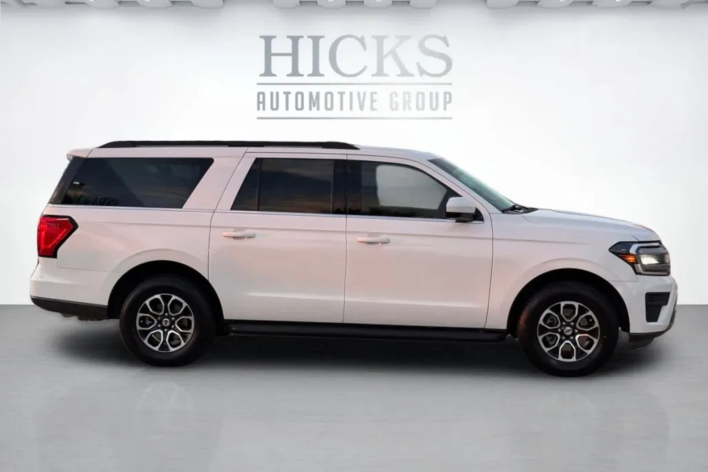 2022 Ford Expedition MAX XLT photo 1