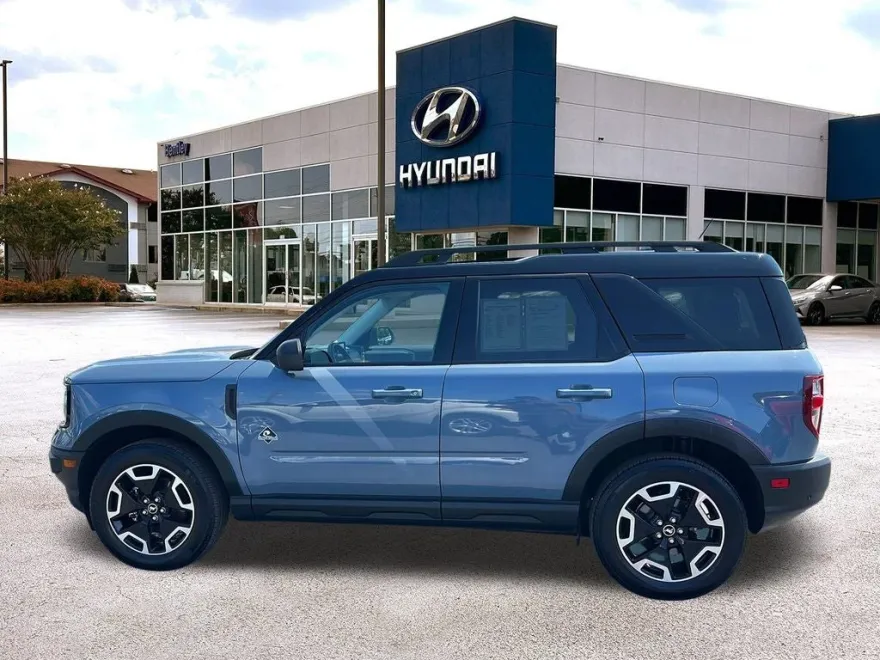 2024 Ford Bronco Sport Outer Banks photo 1