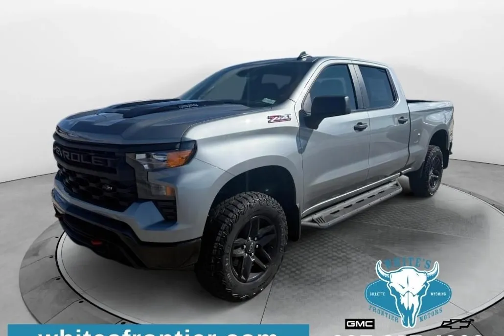 2025 Chevrolet Silverado 1500 Custom Trail Boss photo 1