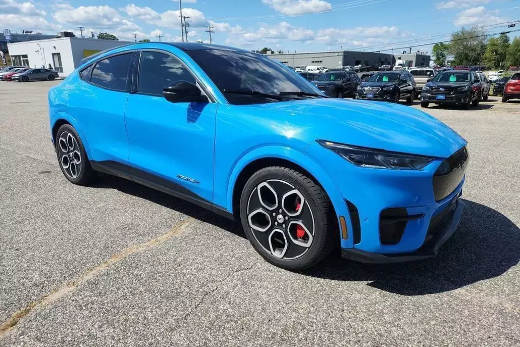 2023 Ford Mustang Mach-E GT photo 1