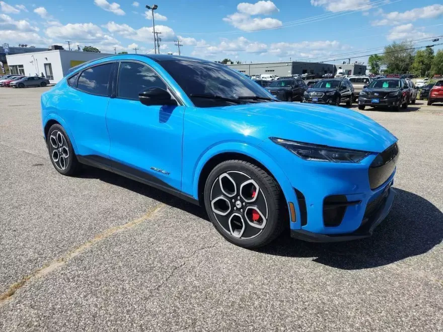 2023 Ford Mustang Mach-E GT photo 1