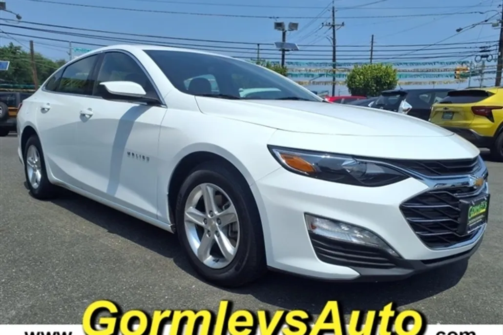 2022 Chevrolet Malibu 1LT photo 1
