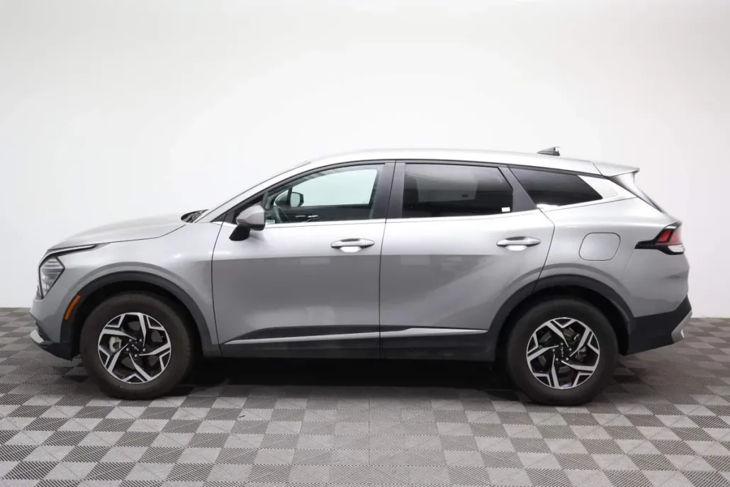 2024 Kia Sportage LX photo 1