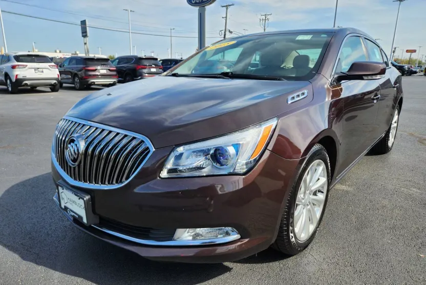 2015 Buick LaCrosse Leather photo 1