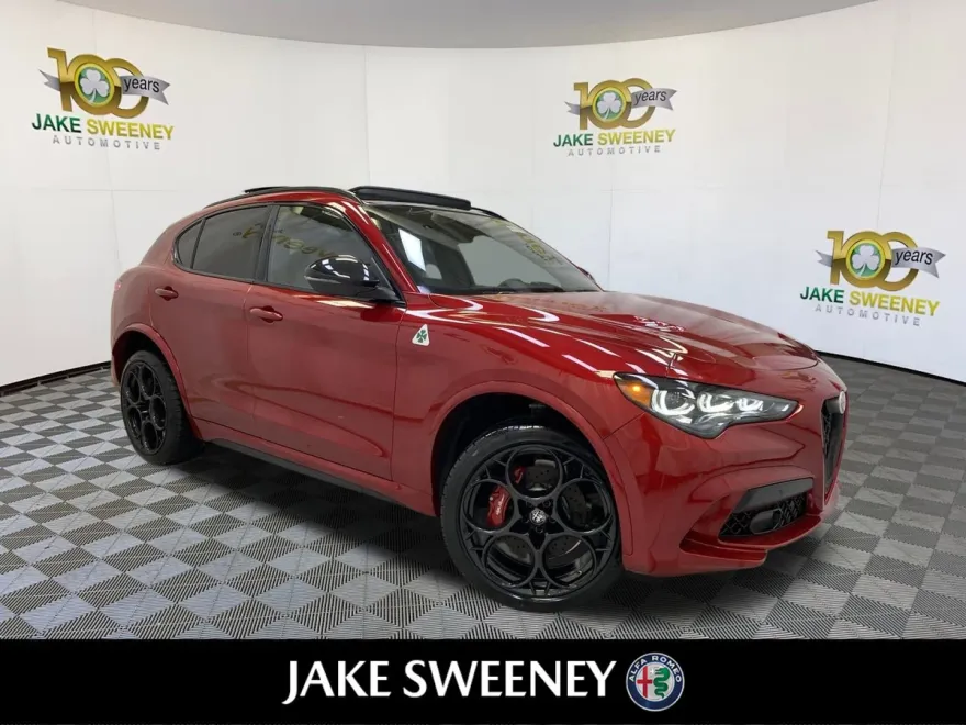 2024 Alfa Romeo Stelvio Quadrifoglio photo 1