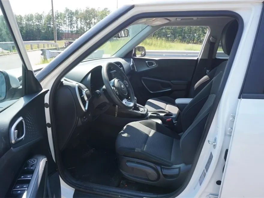2020 Kia Soul S photo 1