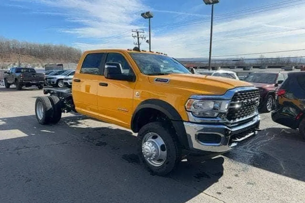2024 Ram 4500 SLT photo 1