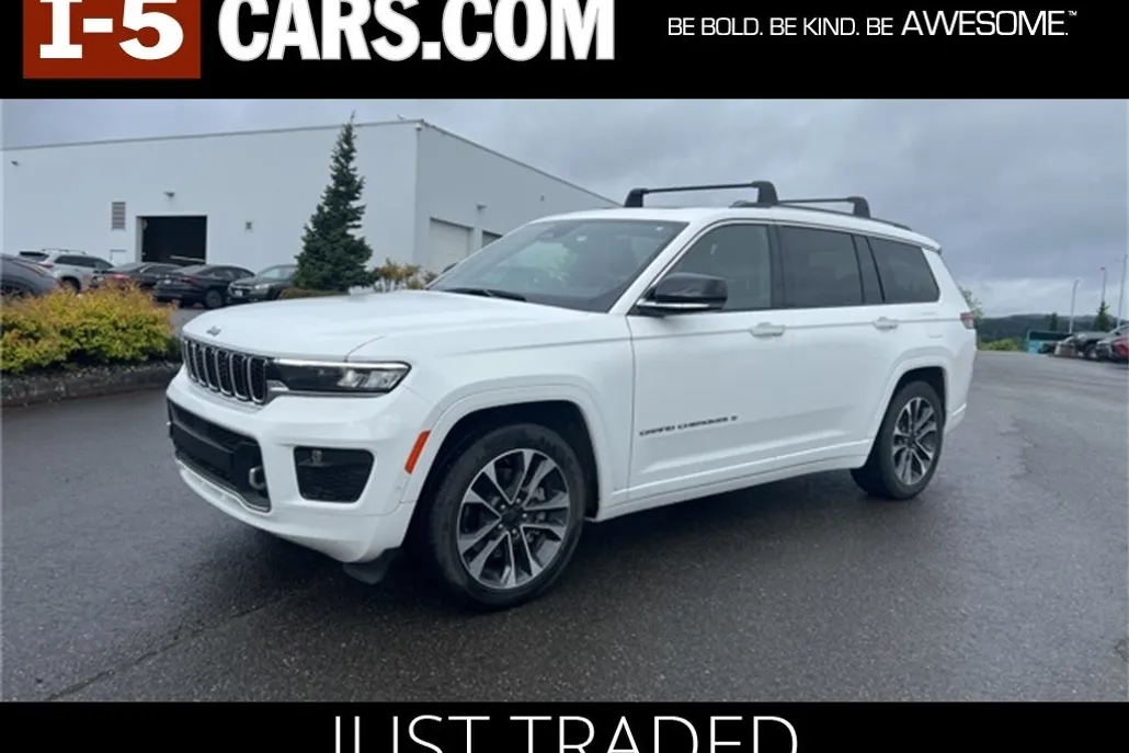 2023 Jeep Grand Cherokee Overland photo 1