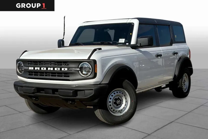 2025 Ford Bronco Base photo 1