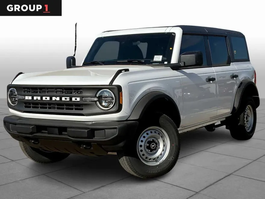 2025 Ford Bronco Base photo 1