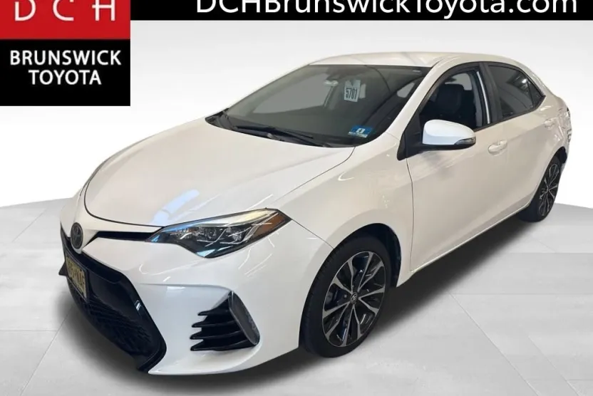 2018 Toyota Corolla L photo 1