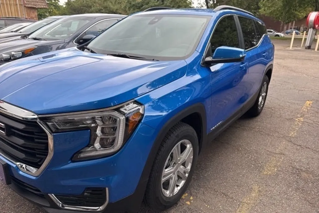 2024 Gmc Terrain SLE photo 1