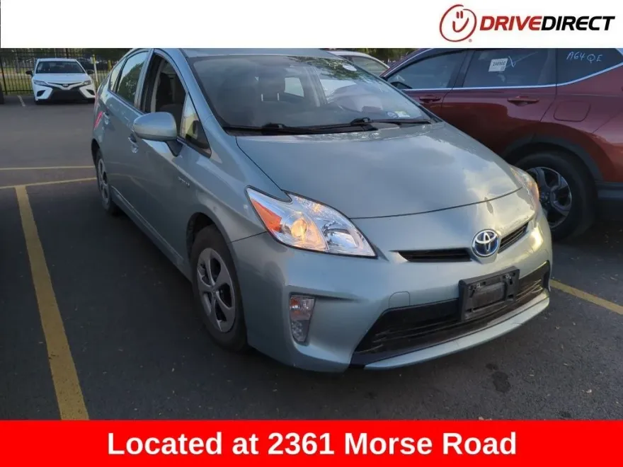 2015 Toyota Prius Two photo 1