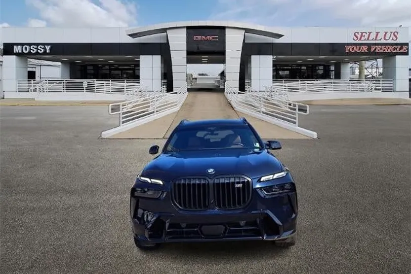 2023 Bmw X7 M60i photo 1