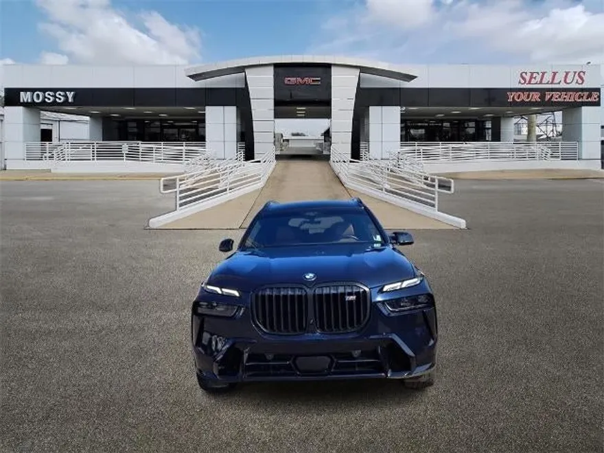 2023 Bmw X7 M60i photo 1