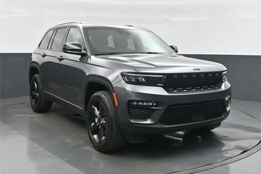 2025 Jeep Grand Cherokee Limited photo 1