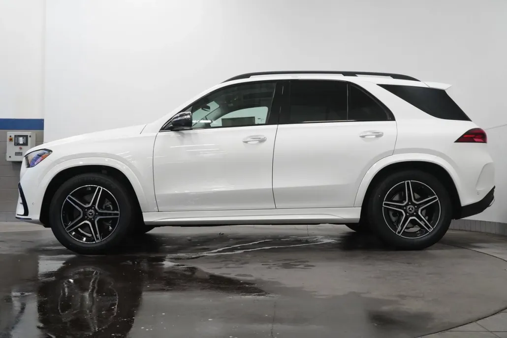 2026 Mercedes Benz GLE 350 4MATIC photo 1