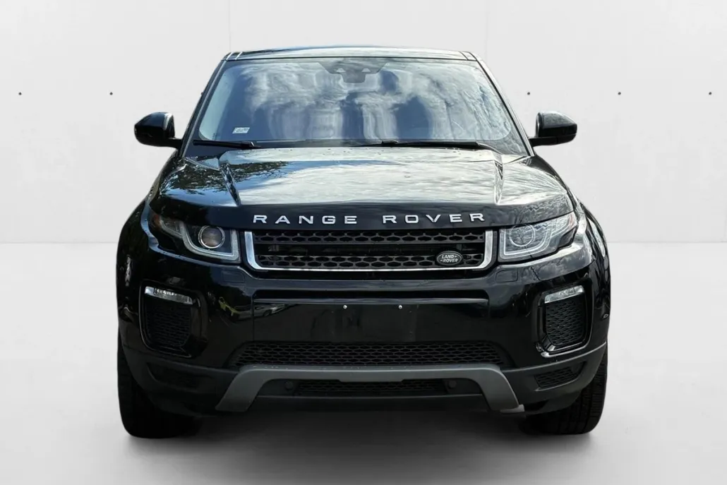 2019 Land Rover Range Rover Evoque SE photo 1
