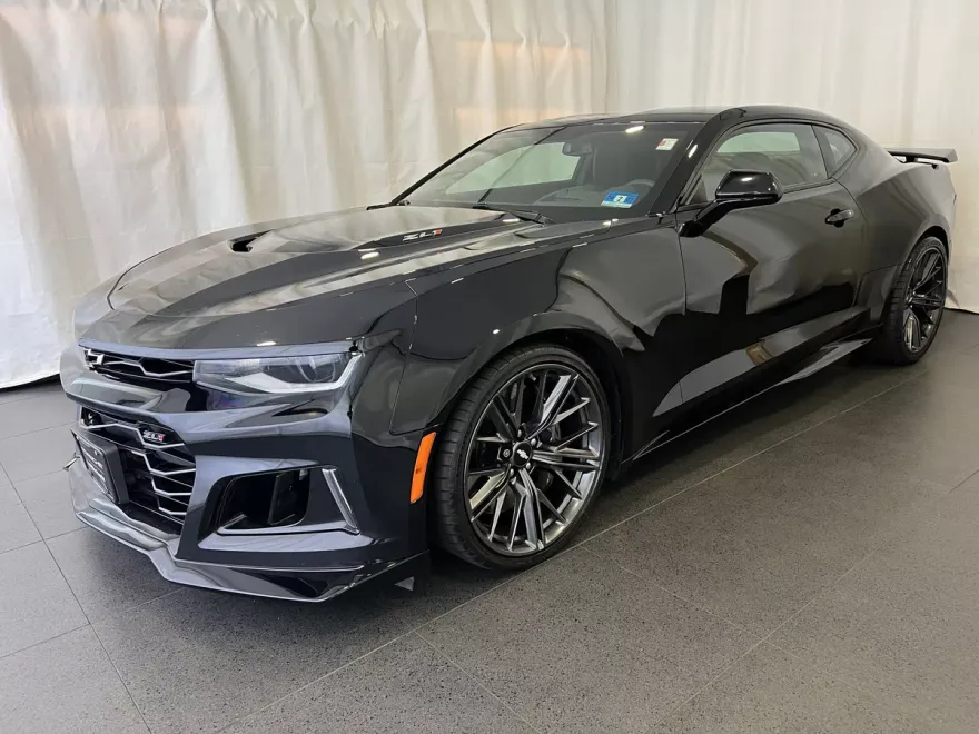 2018 Chevrolet Camaro ZL1 photo 1