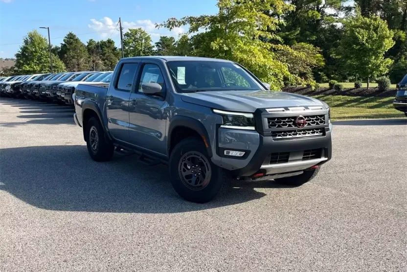 2026 Nissan Frontier PRO-4X photo 1