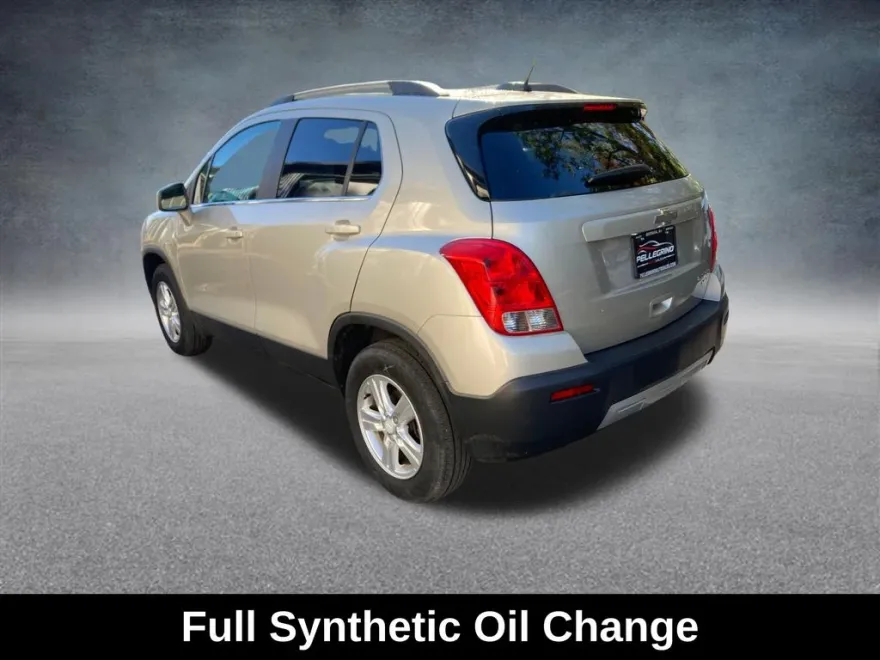 2016 Chevrolet Trax LT photo 1