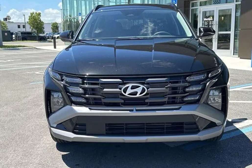 2026 Hyundai Tucson SEL photo 1