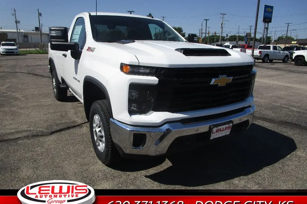 2025 Chevrolet Silverado 2500HD photo 1