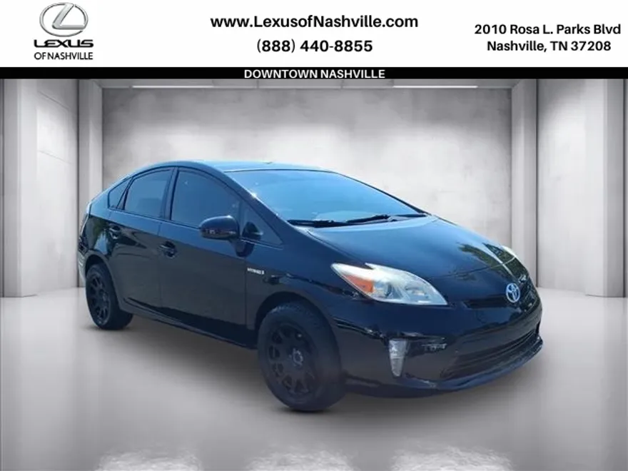 2014 Toyota Prius Four photo 1