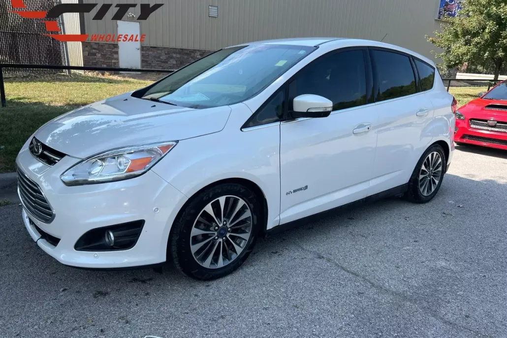 2018 Ford C-Max Hybrid Titanium photo 1