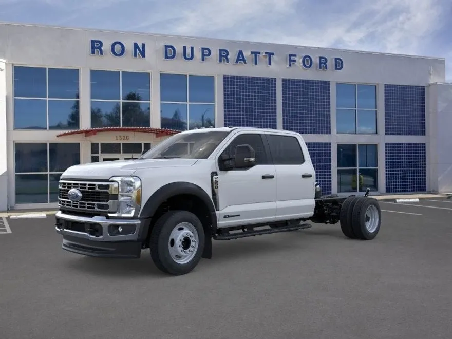 2026 Ford F-550 photo 1