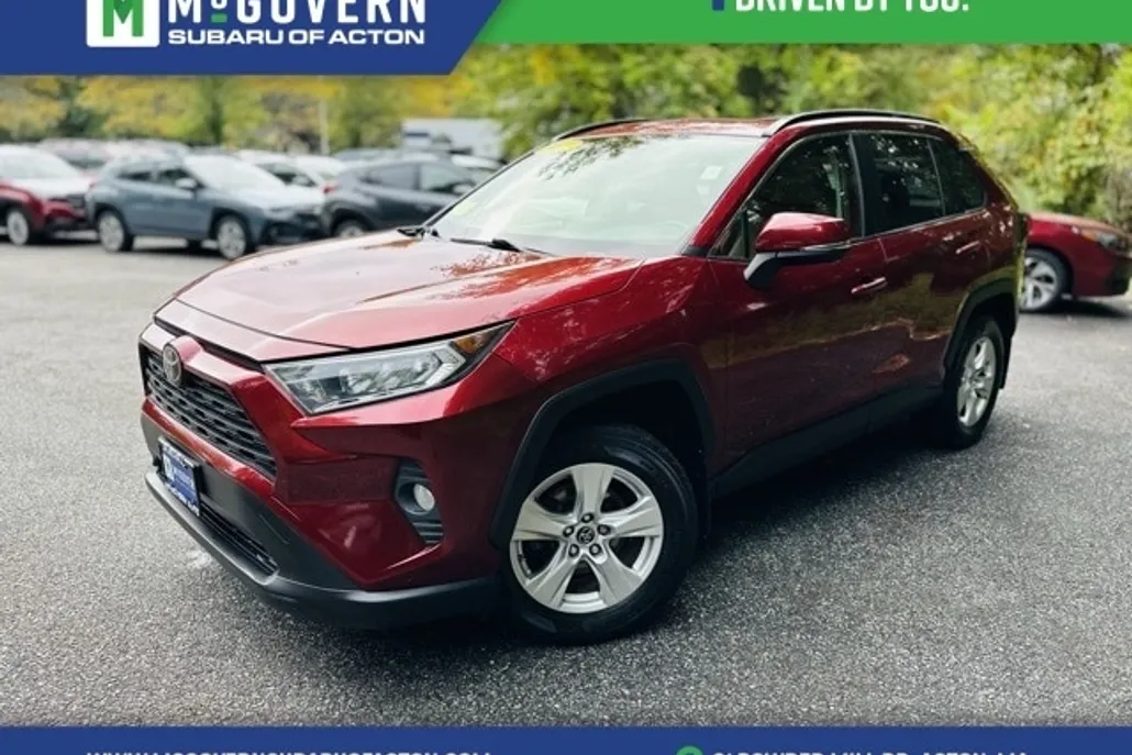 2019 Toyota RAV4 XLE photo 1