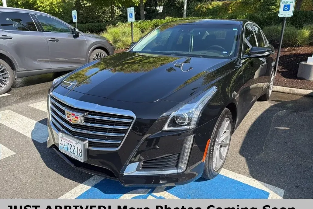 2019 Cadillac CTS Luxury photo 1