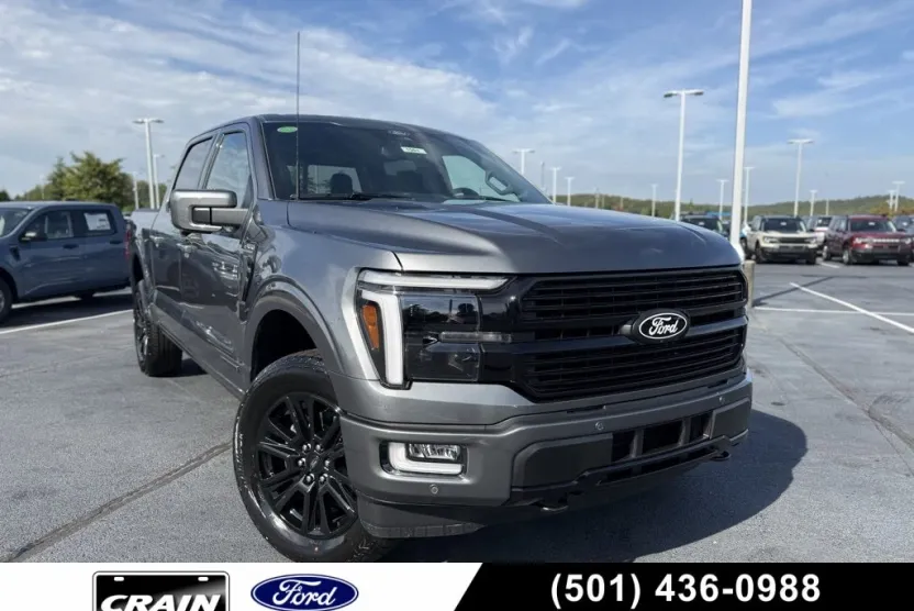 2025 Ford F-150 Platinum photo 1