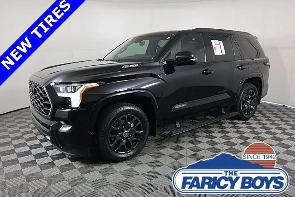 2024 Toyota Sequoia Capstone photo 1
