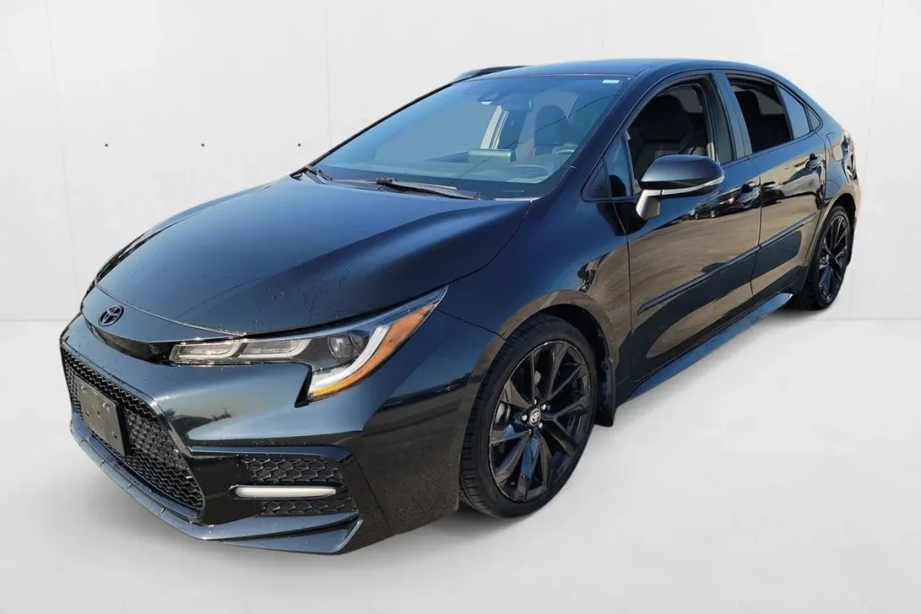 2022 Toyota Corolla SE photo 1