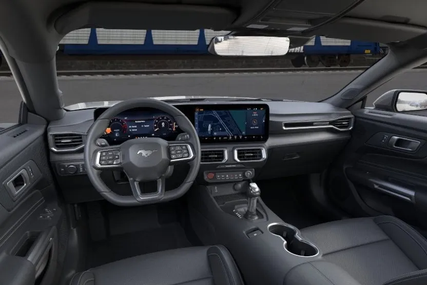 2025 Ford Mustang EcoBoost photo 1