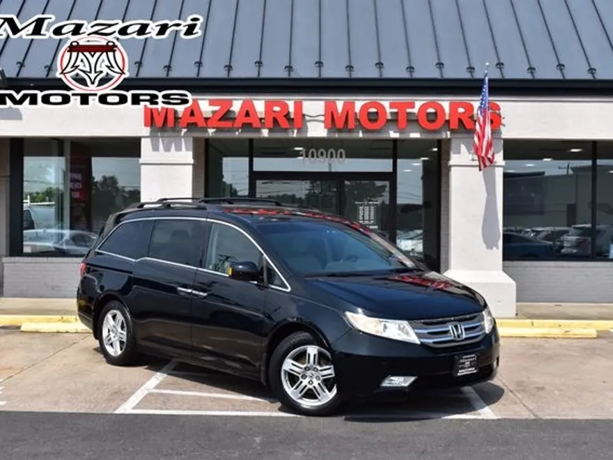 2012 Honda Odyssey Touring photo 1